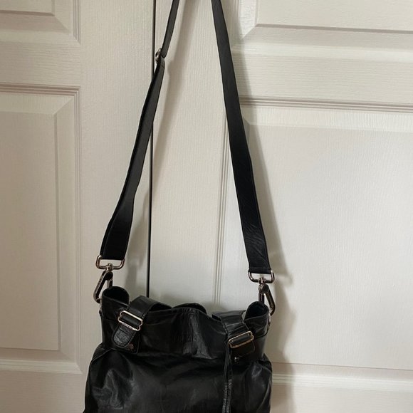 Sac a main Rudsak à bandoulière en cuir noir. - Picture 4 of 11